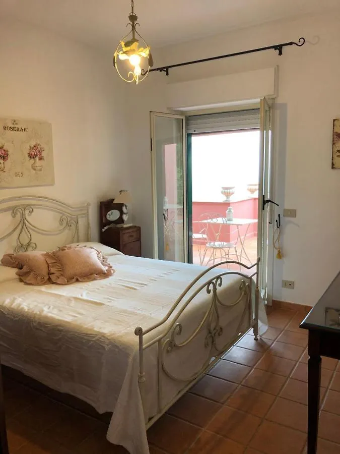 تاورمينا Villa Le Petit Paradis