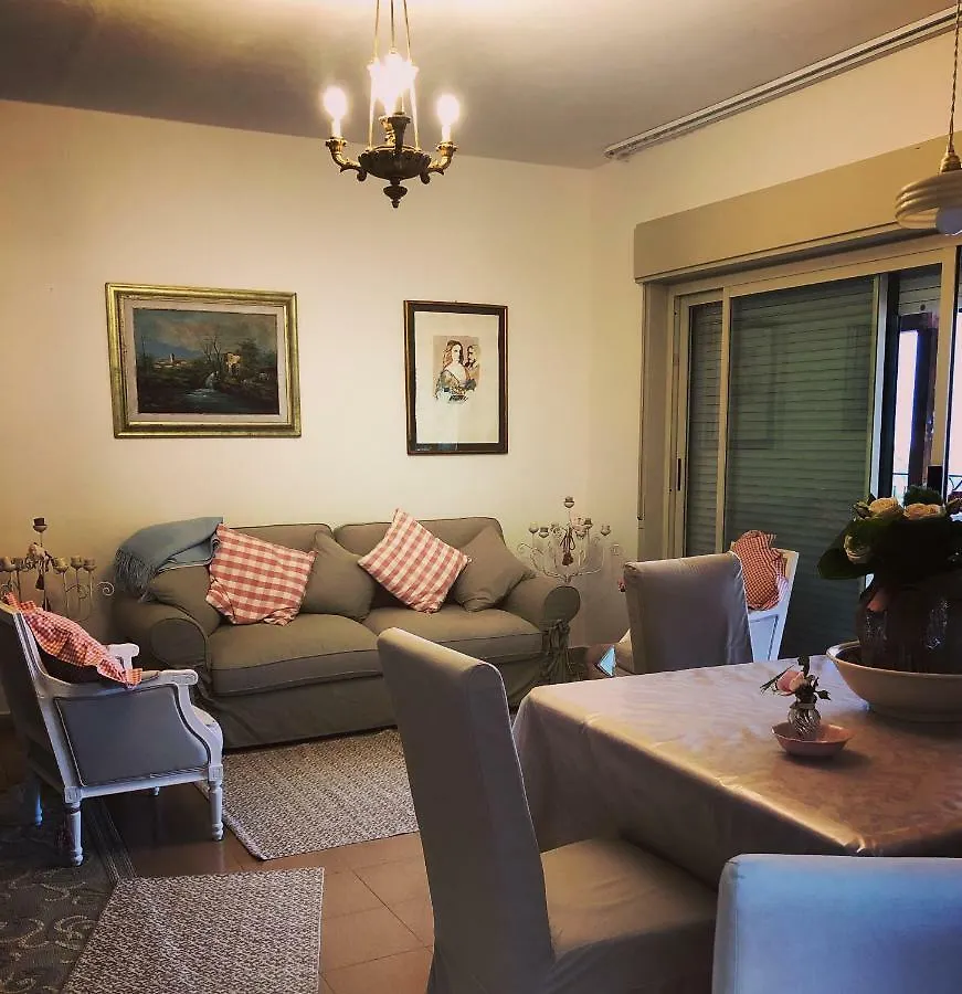 تاورمينا Villa Le Petit Paradis 0*,  إيطاليا