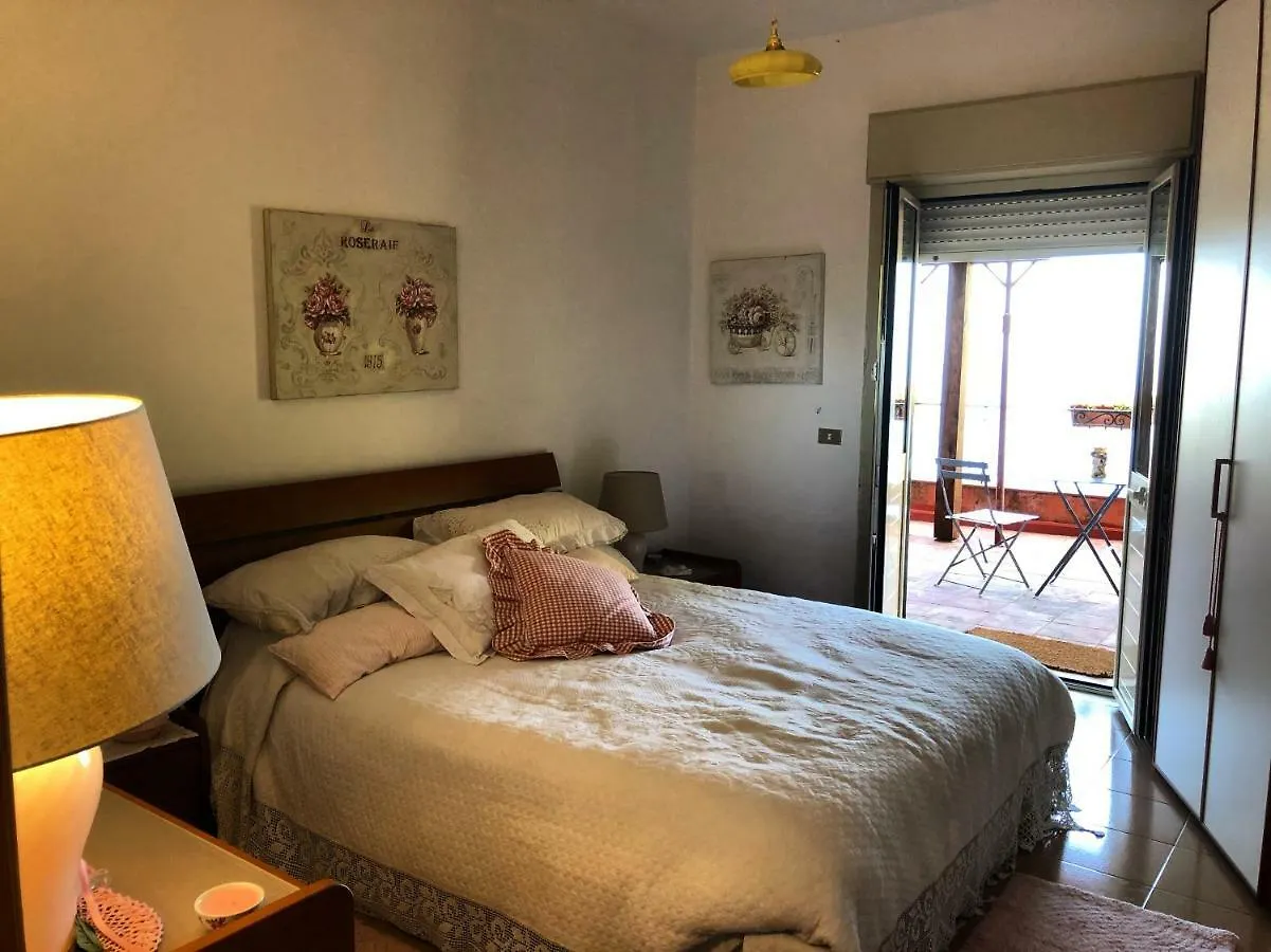 منزل للإقامة تاورمينا Villa Le Petit Paradis